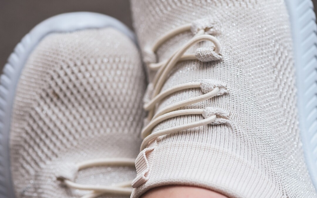 Grote voeten? Zo kies je de juiste schoenen!