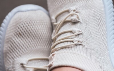 Grote voeten? Zo kies je de juiste schoenen!