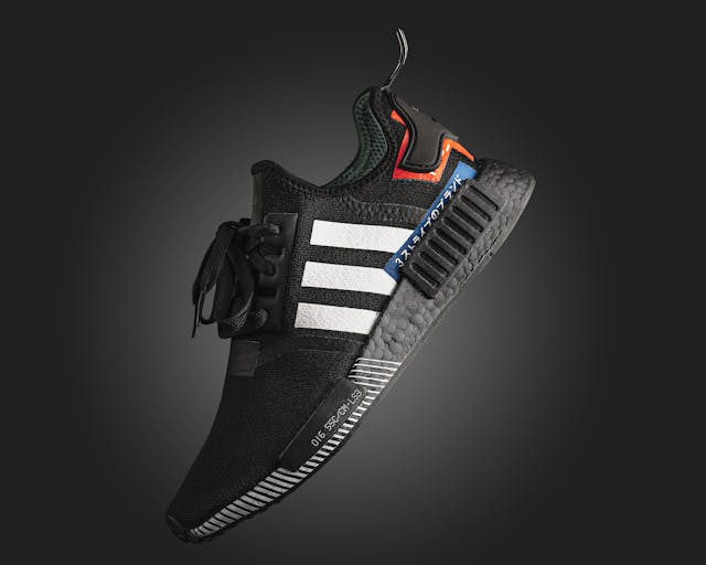 Adidas Baredda sneakers voor een sportieve en moderne look