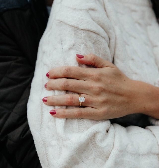 Verlovingsringen kiezen die passen bij jullie unieke liefdesverhaal